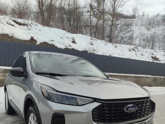 Ford Escape - фото 2