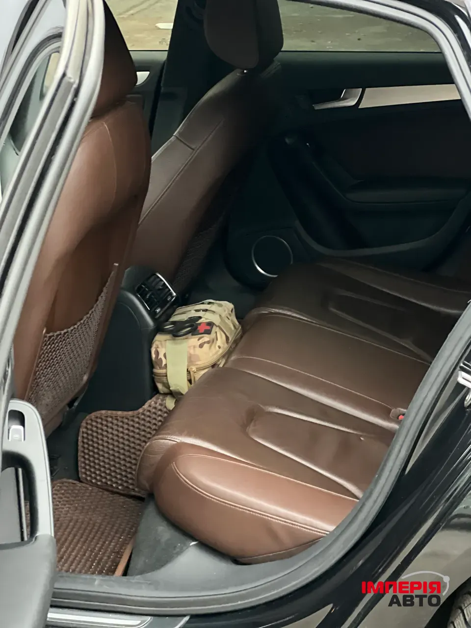 Audi A4 - фото 35