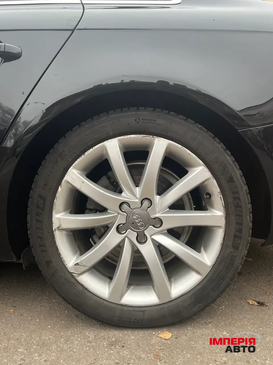 Audi A4 - фото 11