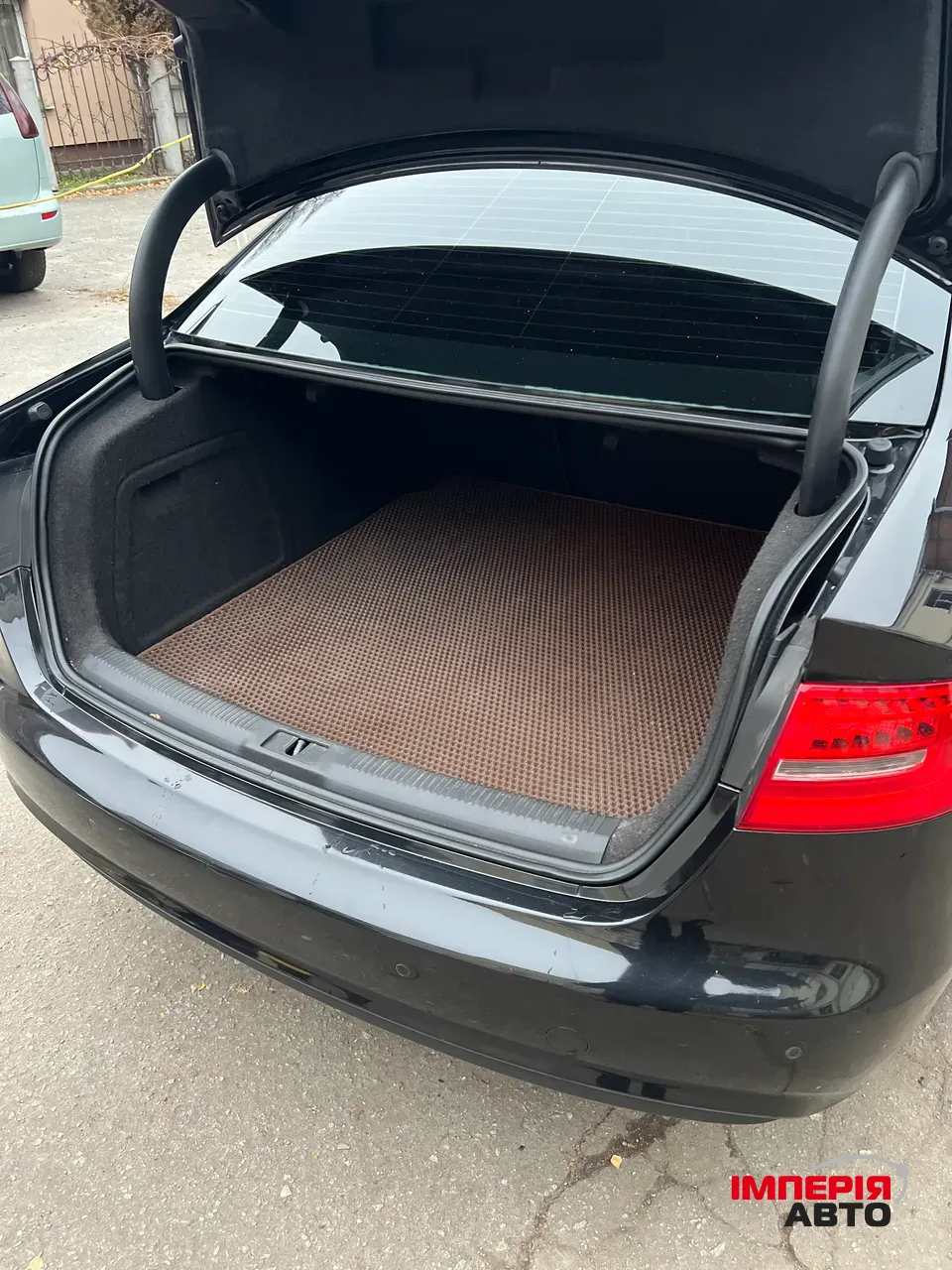 Audi A4 - фото 38