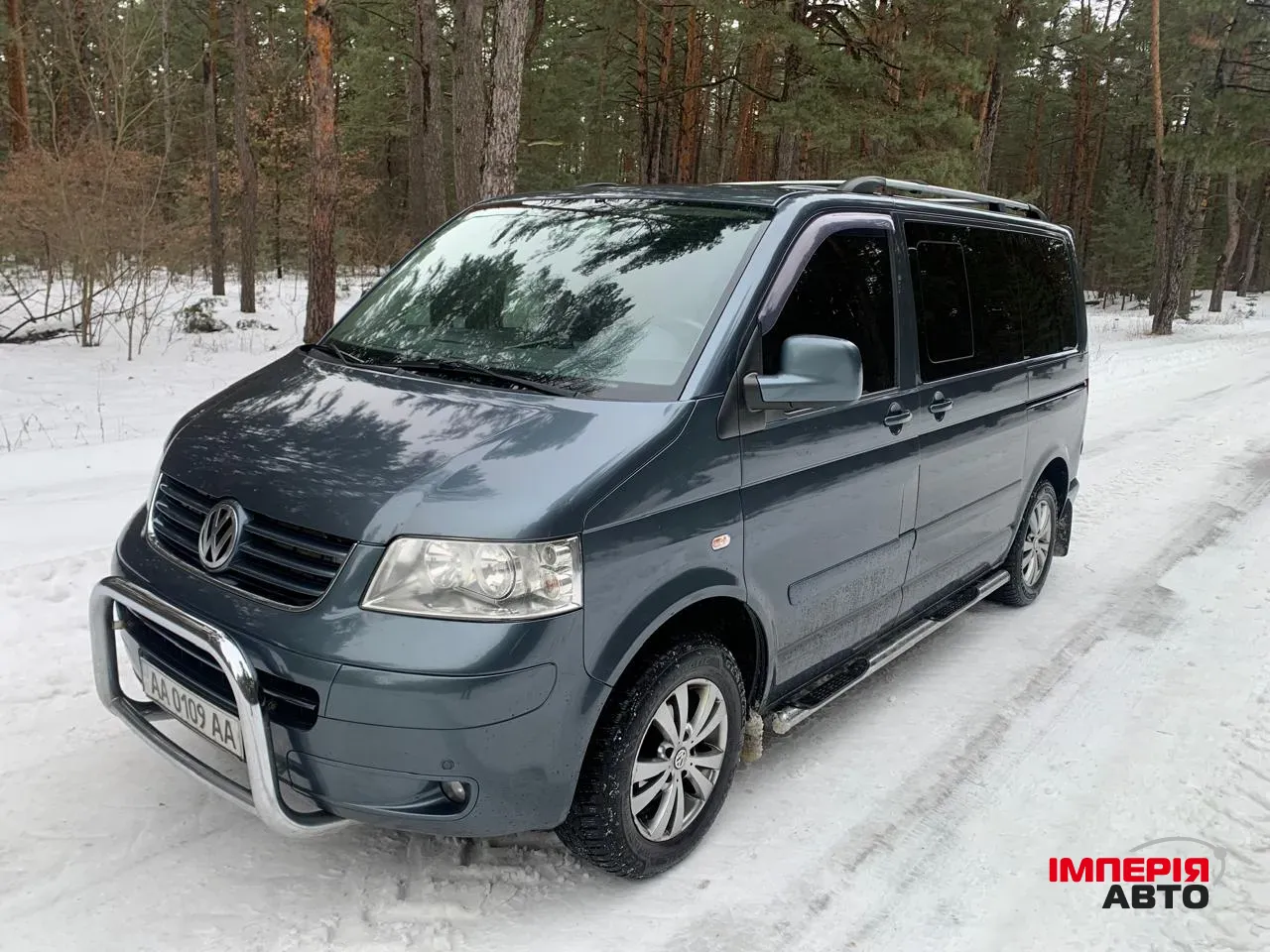 Volkswagen Multivan - фото 1