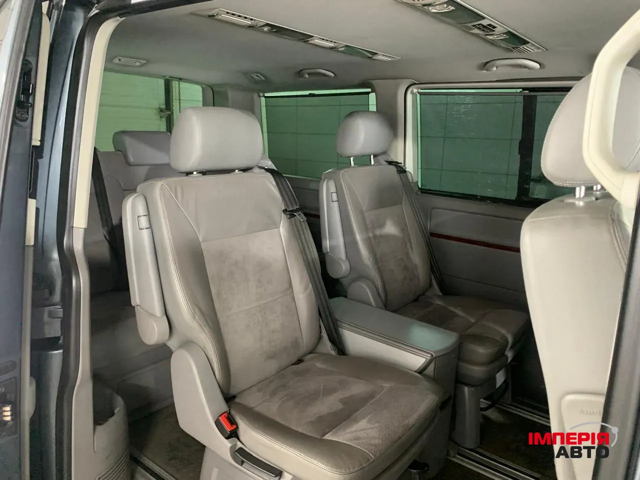 Volkswagen Multivan - фото 7