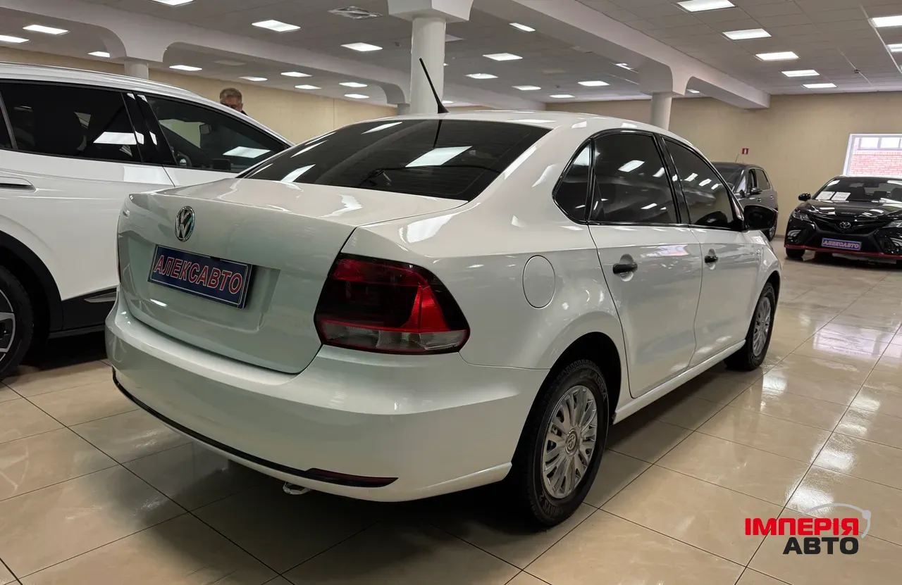 Volkswagen Polo - фото 3