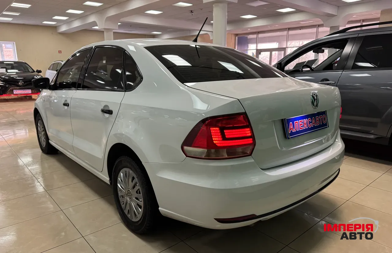Volkswagen Polo - фото 2