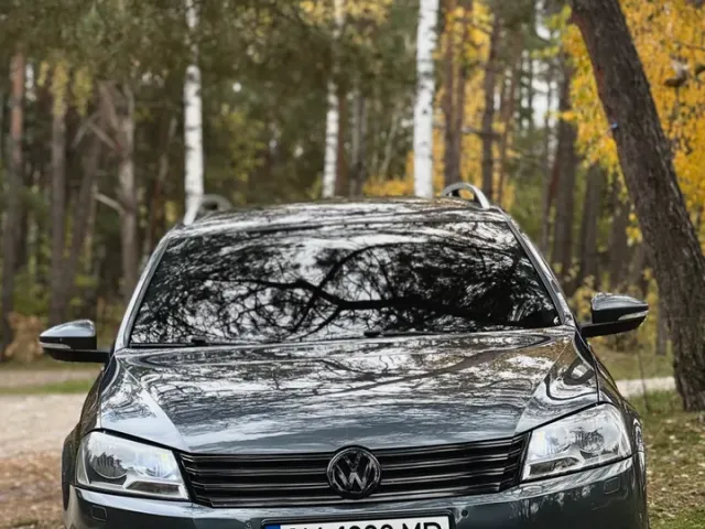 Volkswagen Passat - фото 1