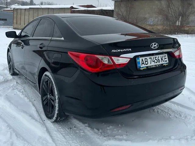 Hyundai Sonata - фото 2