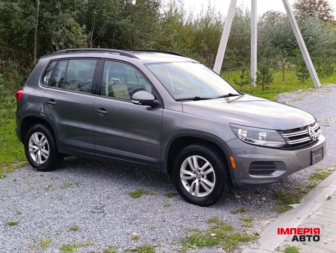 Volkswagen Tiguan - фото 8