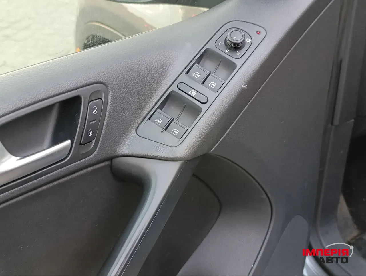 Volkswagen Tiguan - фото 26