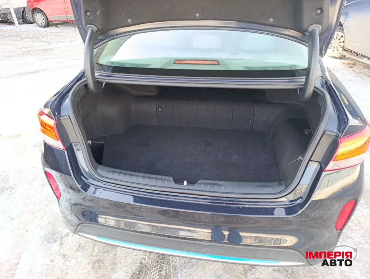 Kia Optima - фото 17