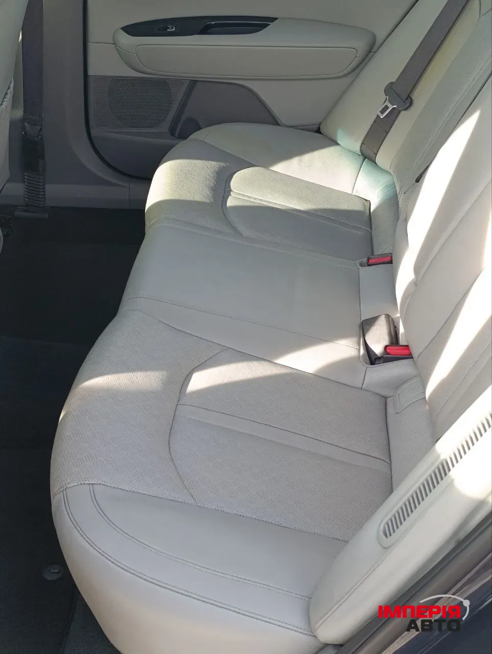 Kia Optima - фото 31