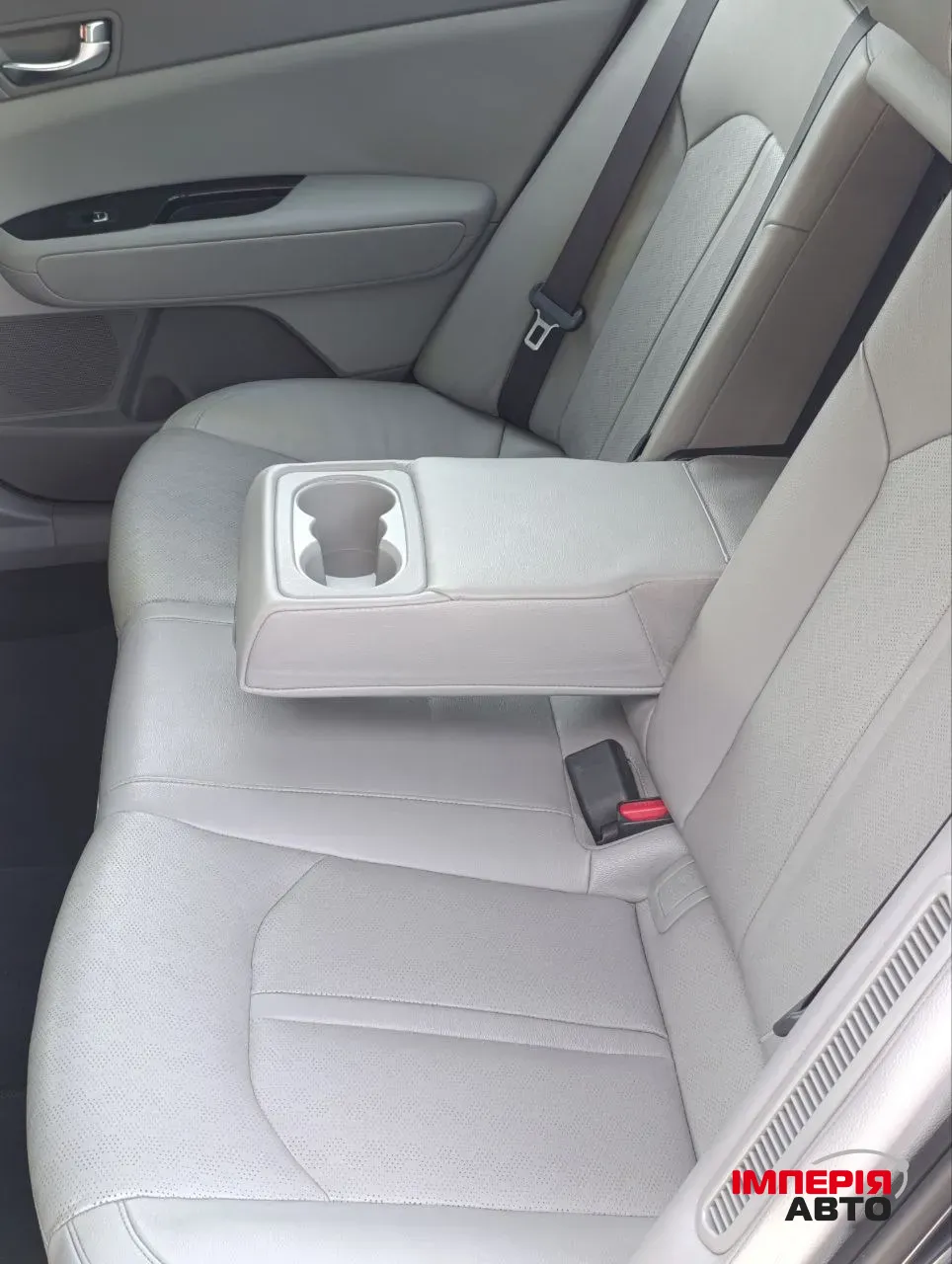 Kia Optima - фото 12