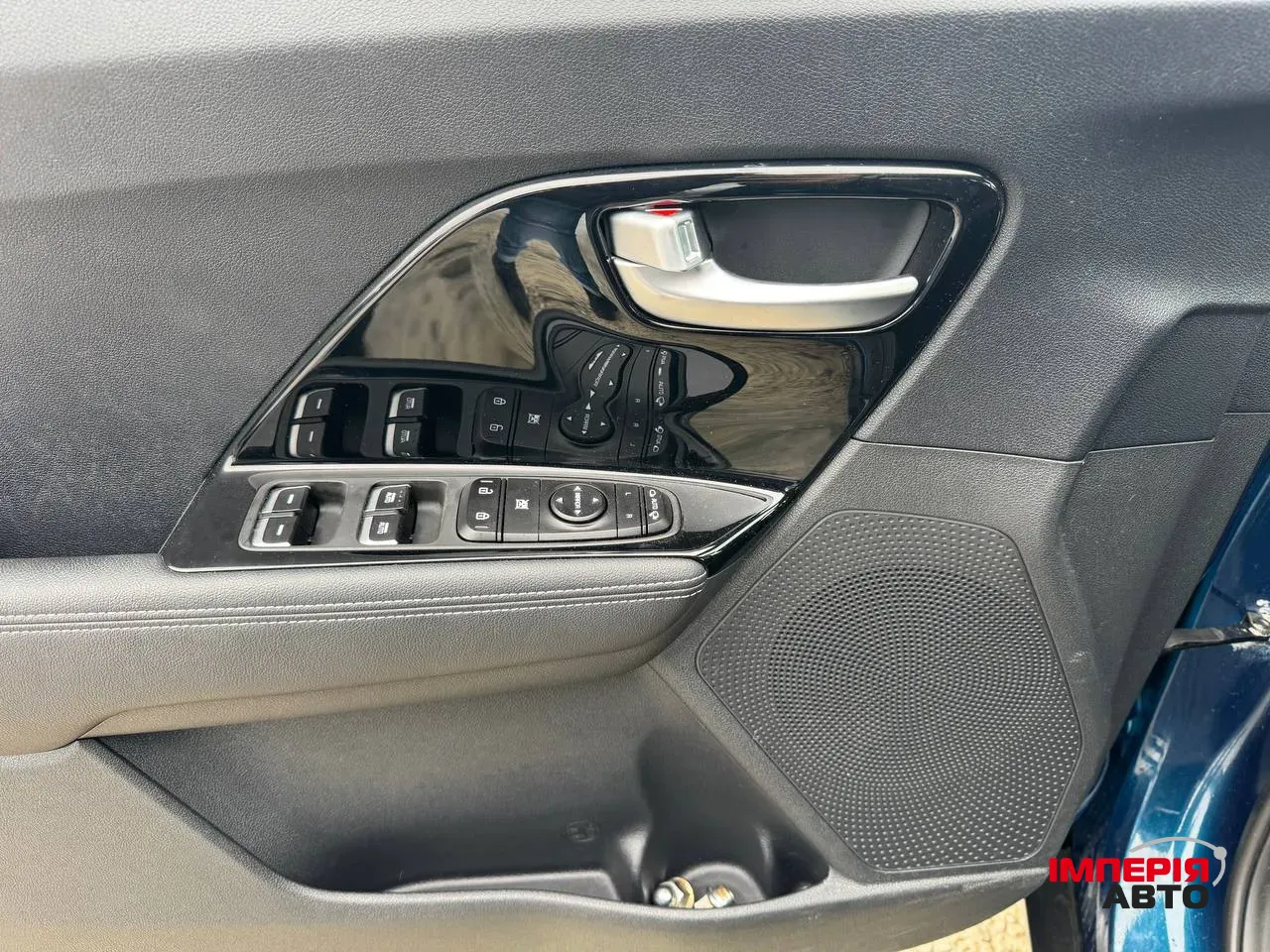 Kia Niro - фото 12