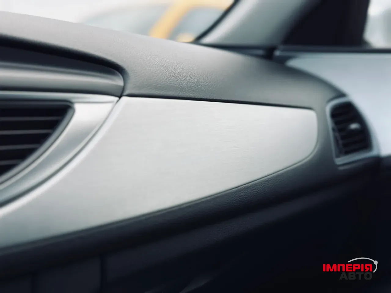 Audi A6 - фото 30
