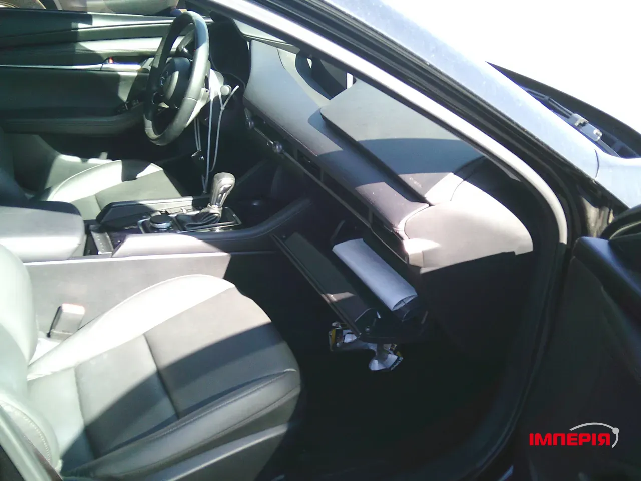 Mazda 3 - фото 36