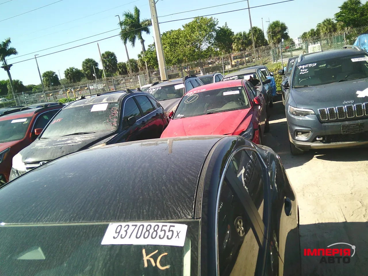 Mazda 3 - фото 15