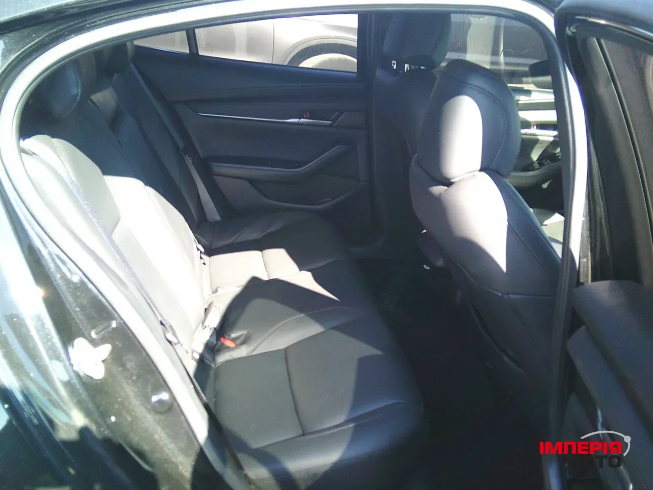 Mazda 3 - фото 34