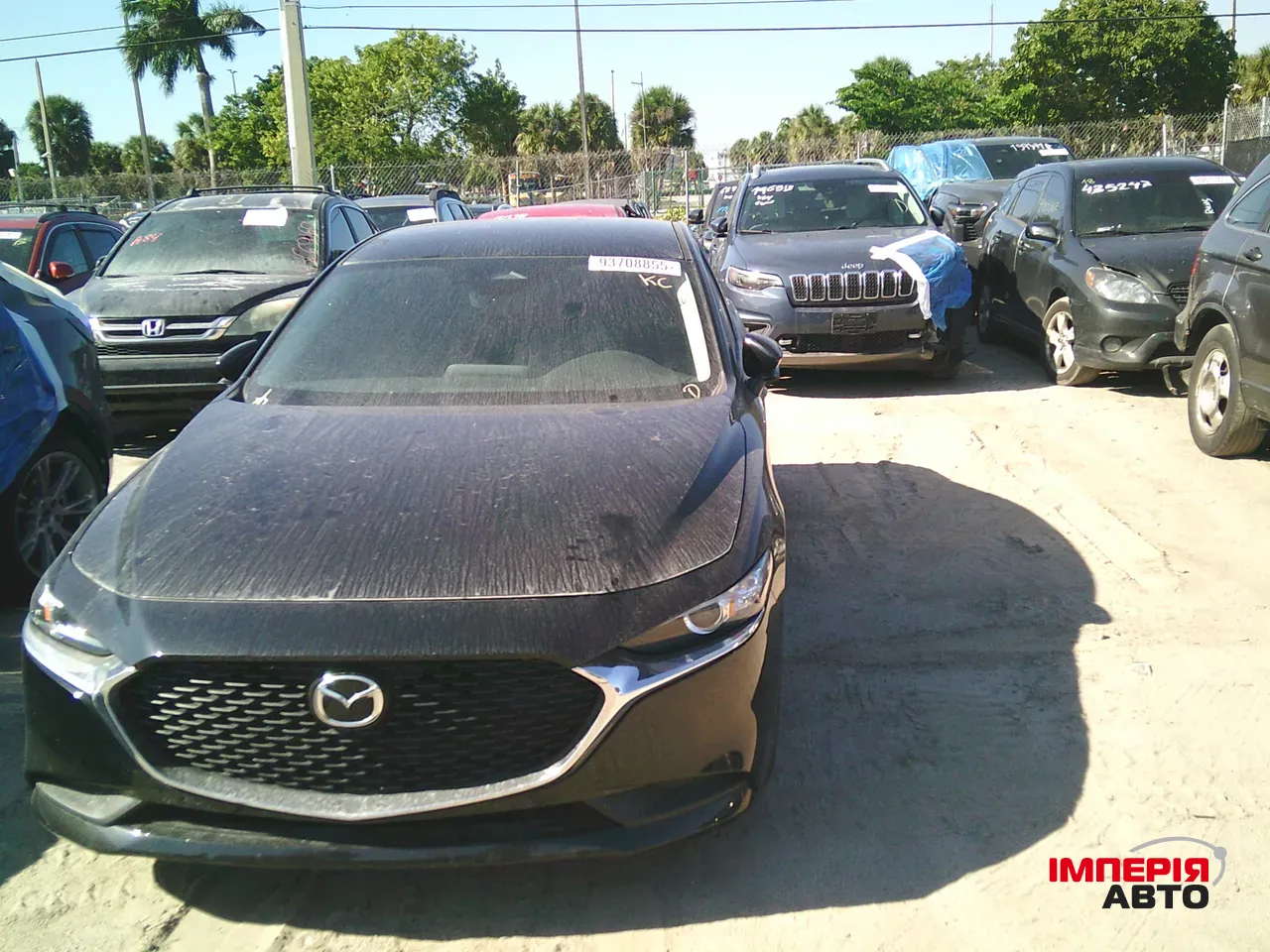 Mazda 3 - фото 12