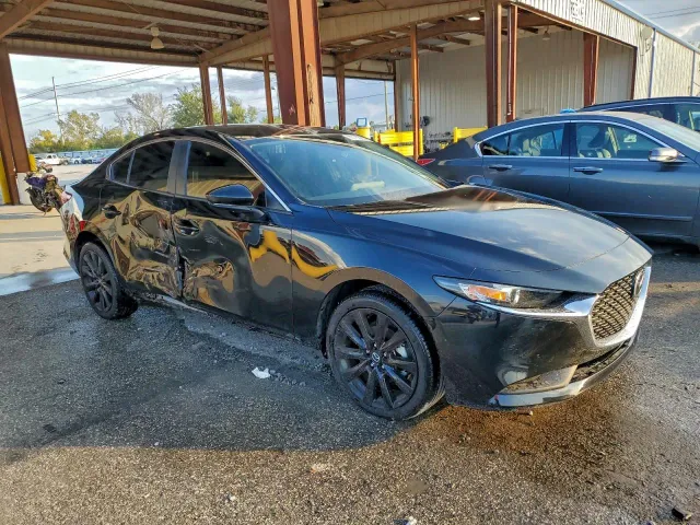 Mazda 3 - фото 4