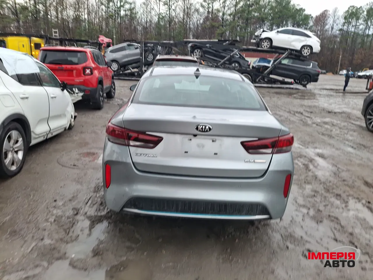 Kia Optima - фото 24