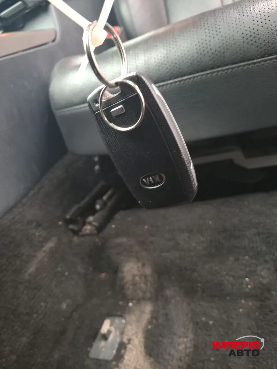 Kia Optima - фото 27