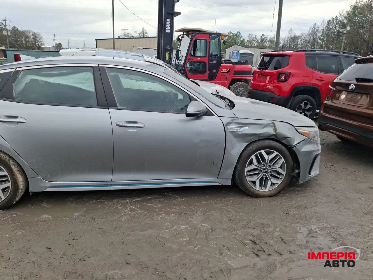 Kia Optima - фото 54