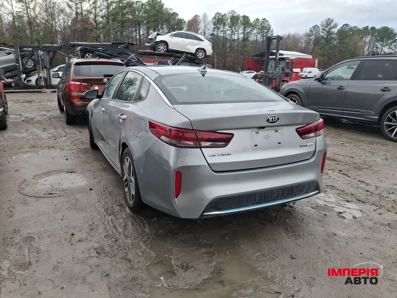 Kia Optima - фото 17