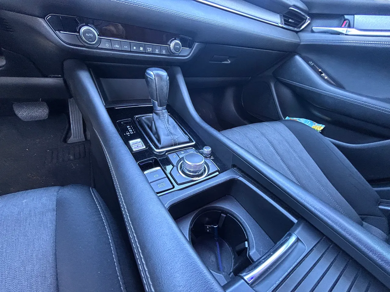 Mazda 6 - фото 16
