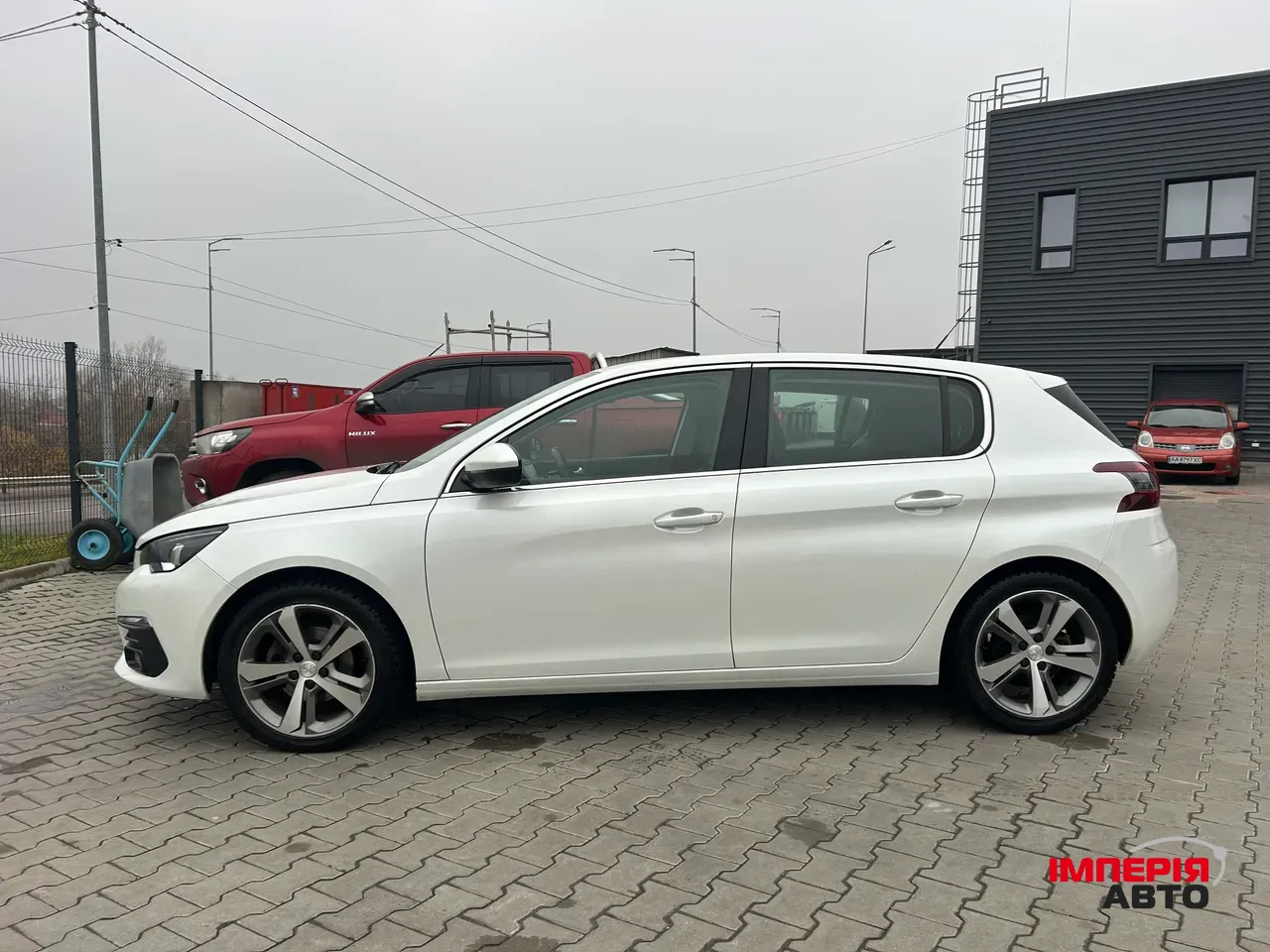 Peugeot 308 - фото 3