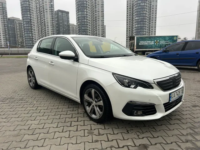 Peugeot 308 - фото 1