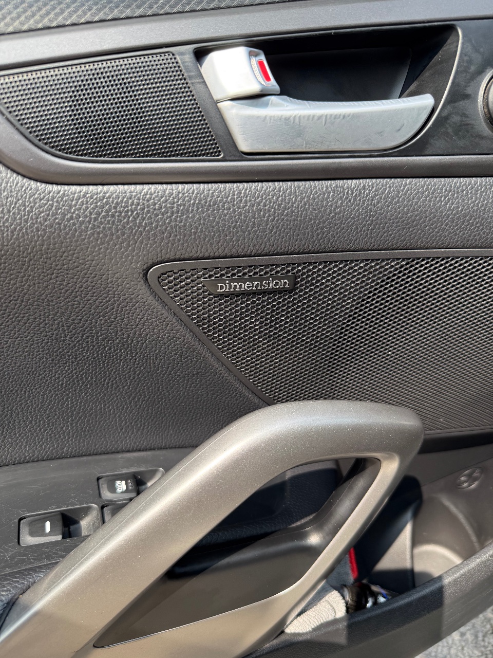 Hyundai Veloster - фото 13