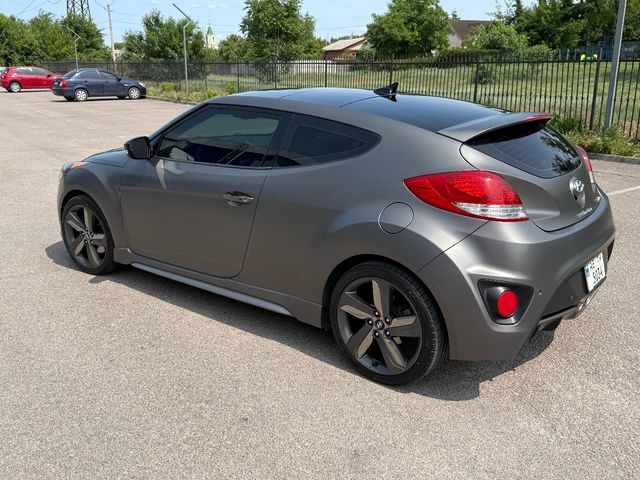 Hyundai Veloster - фото 4