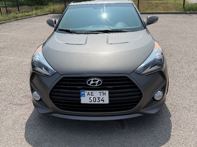 Hyundai Veloster - фото 1