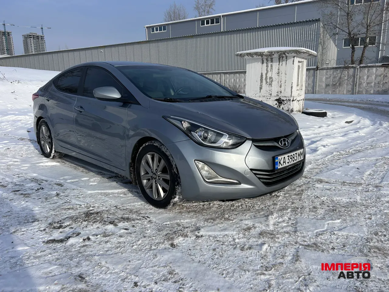 Hyundai Elantra - фото 3