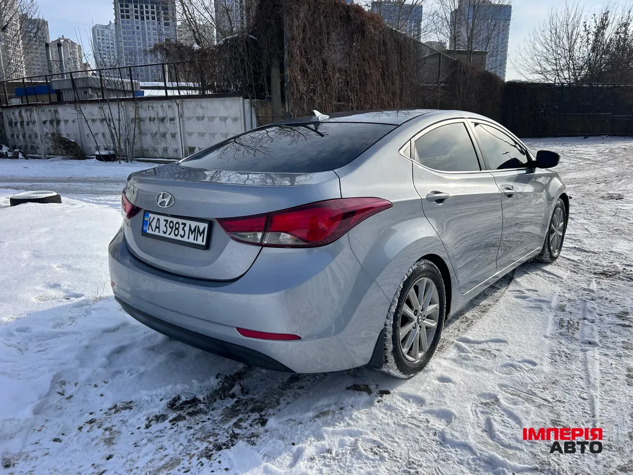 Hyundai Elantra - фото 5