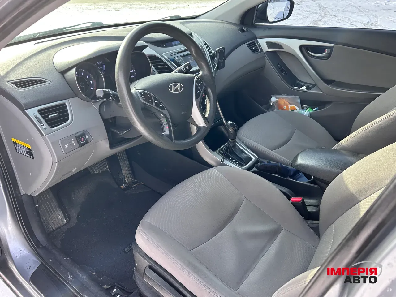 Hyundai Elantra - фото 8