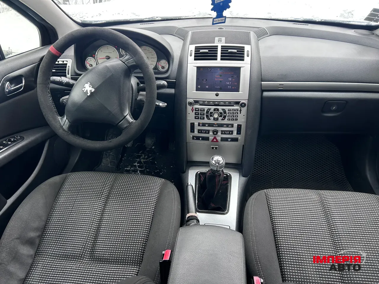 Peugeot 407 - фото 8