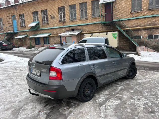 Skoda Octavia - фото 3