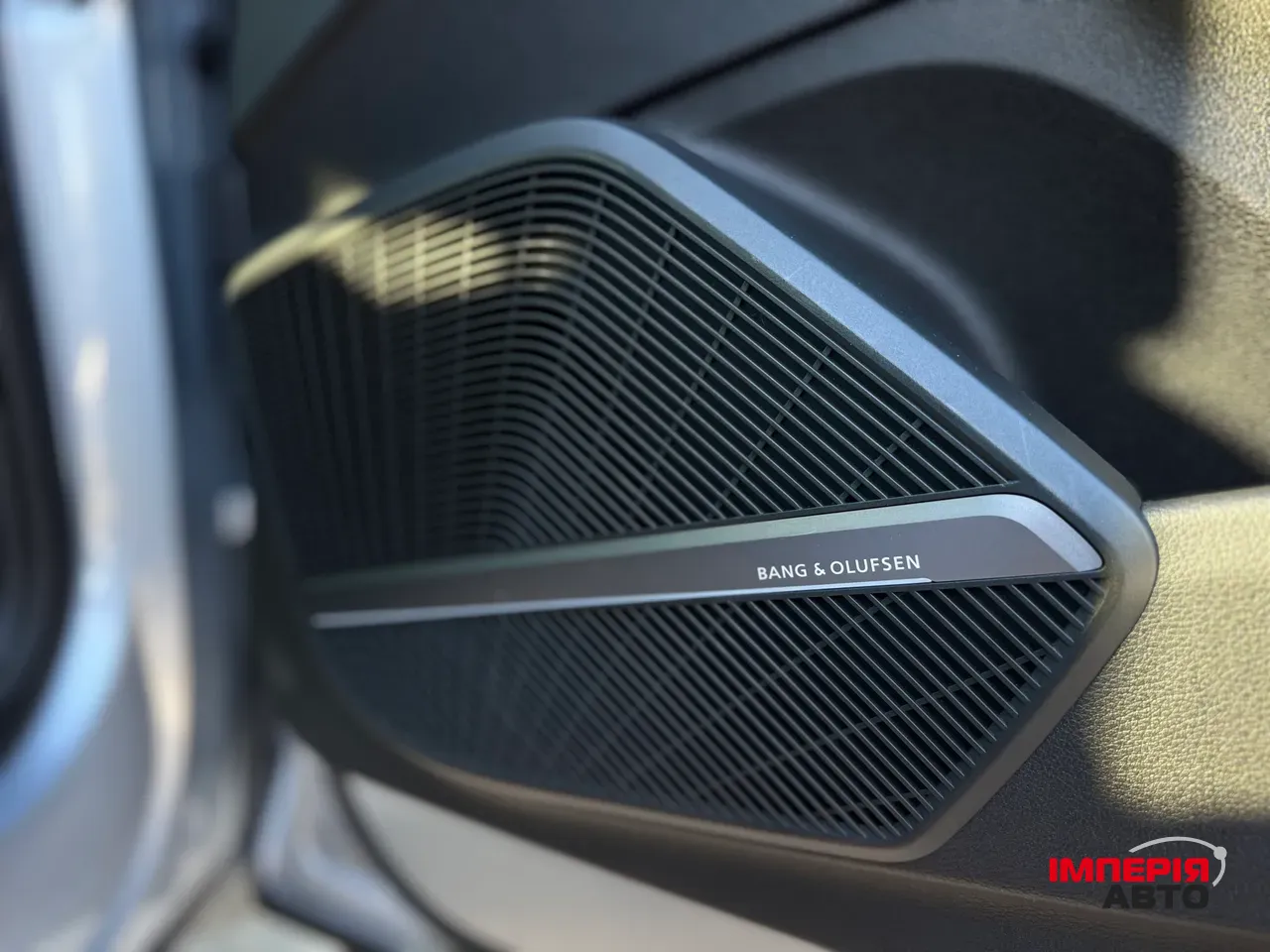 Audi SQ5 - фото 12