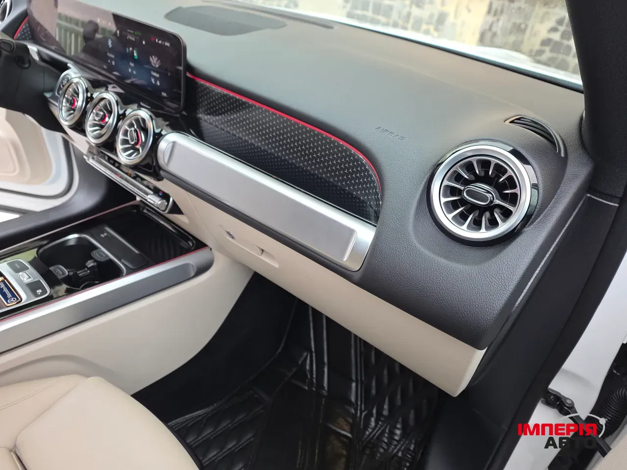 Mercedes-Benz GLB - фото 21