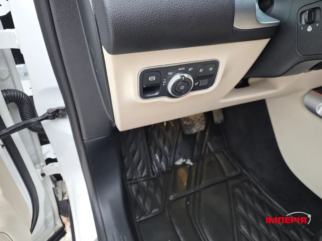 Mercedes-Benz GLB - фото 39