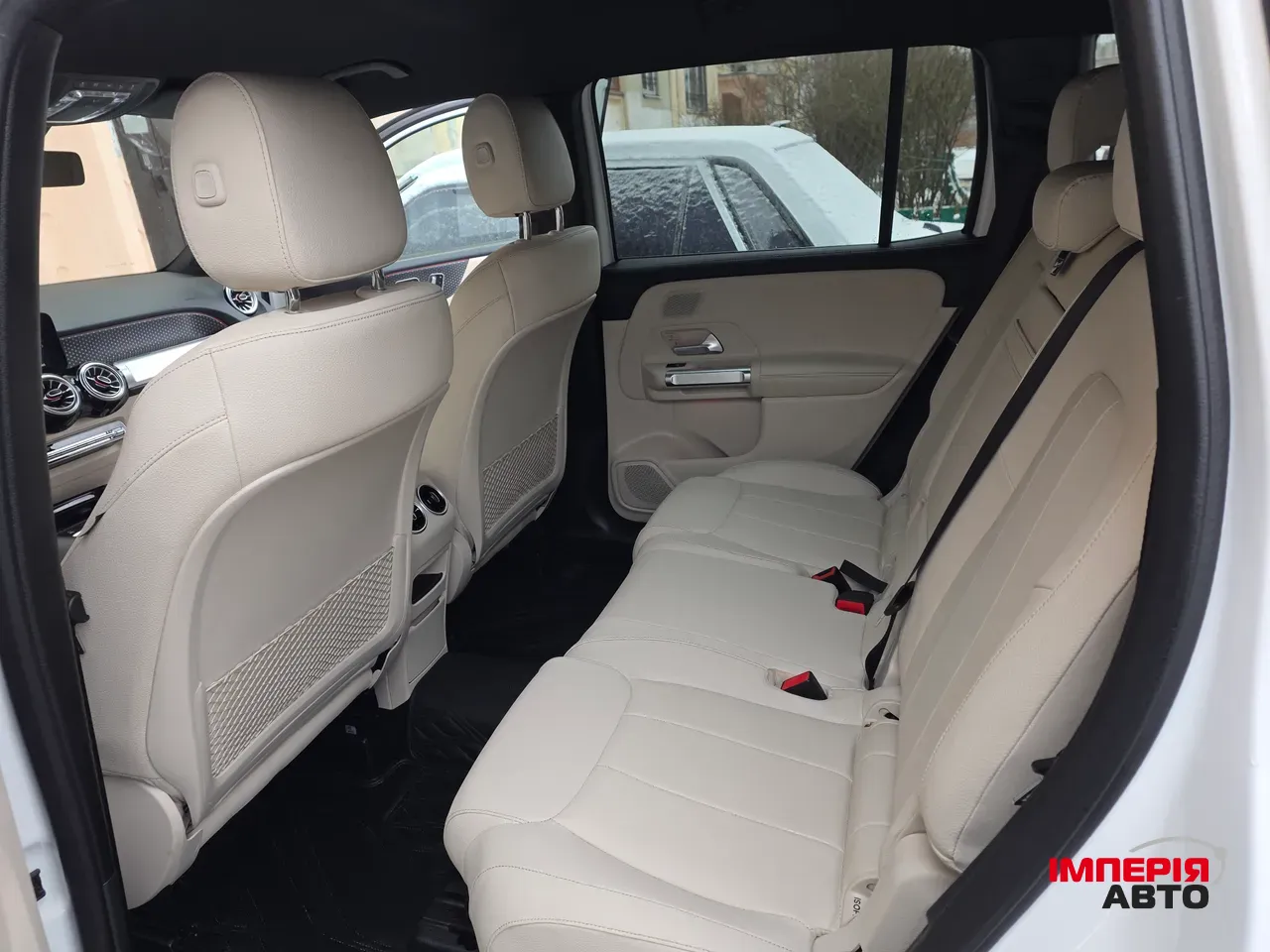 Mercedes-Benz GLB - фото 10