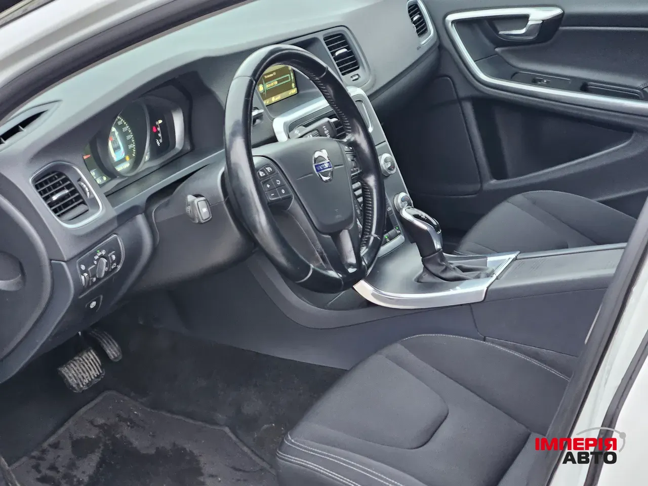 Volvo S60 - фото 19