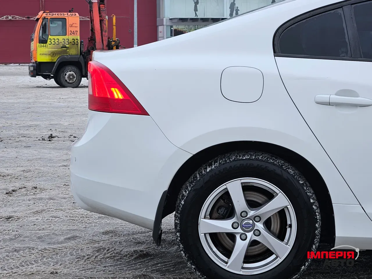 Volvo S60 - фото 7