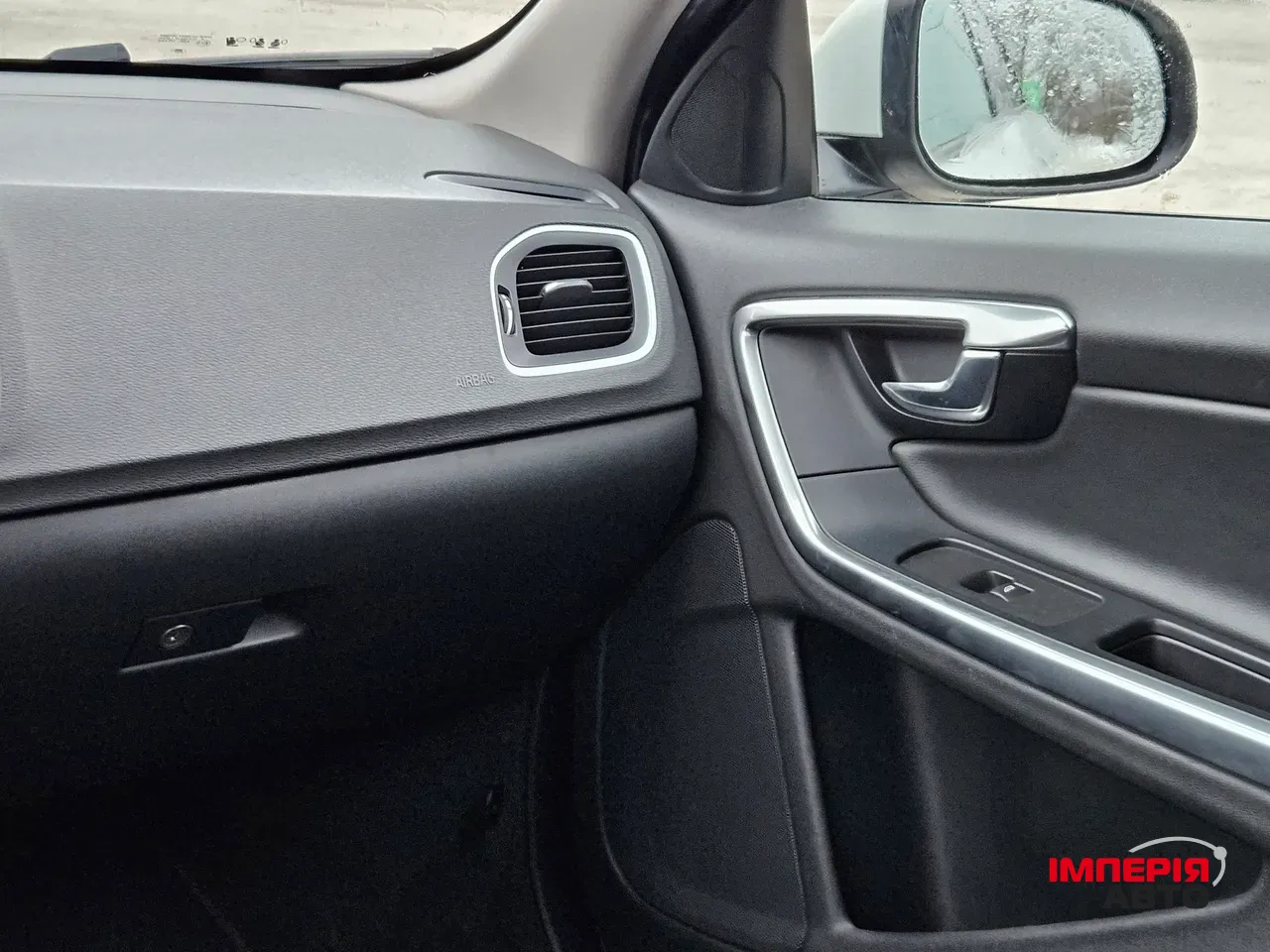 Volvo S60 - фото 23