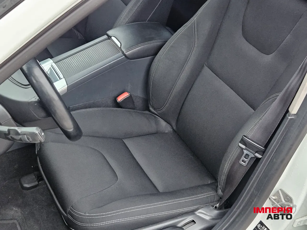 Volvo S60 - фото 18