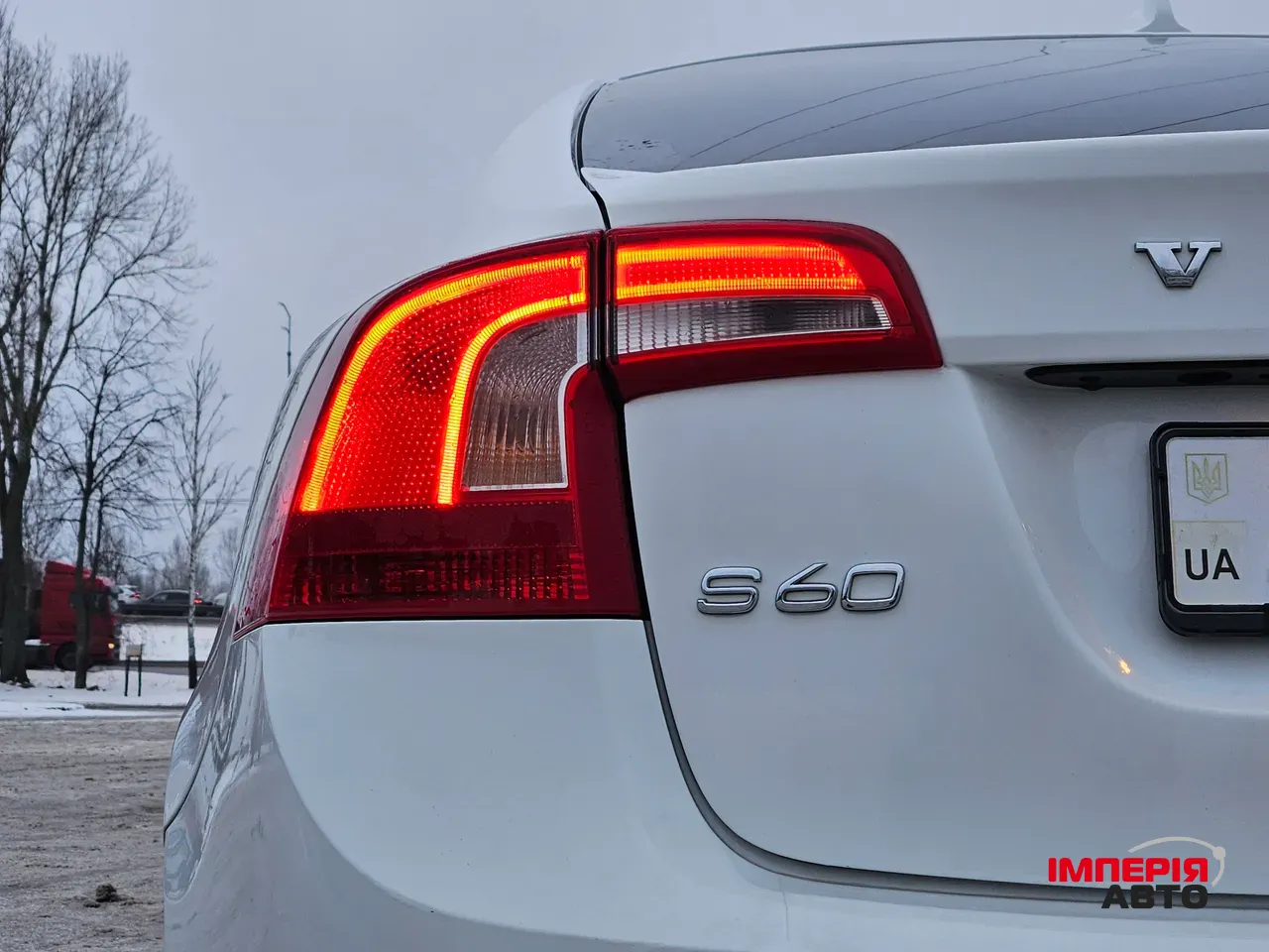 Volvo S60 - фото 8