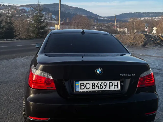 BMW 5 серії - фото 2