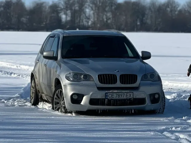 BMW X5 - фото 2