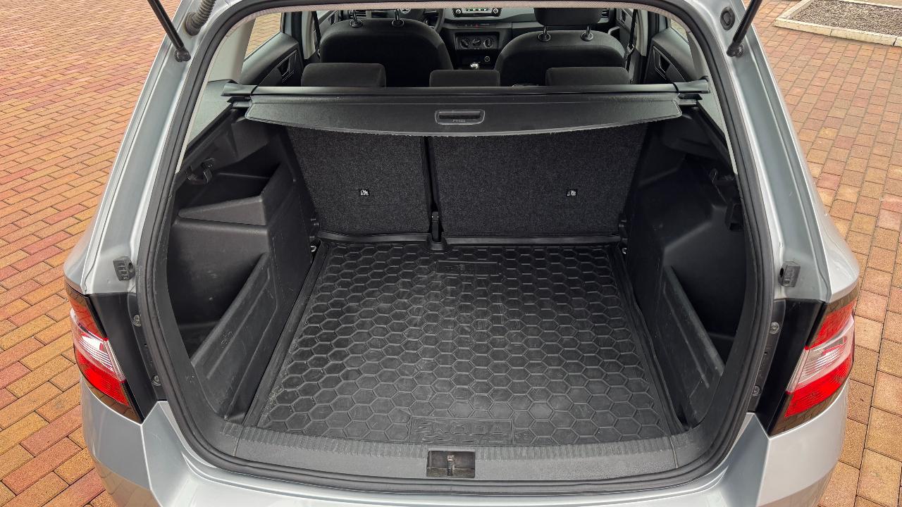 Skoda Fabia - фото 4