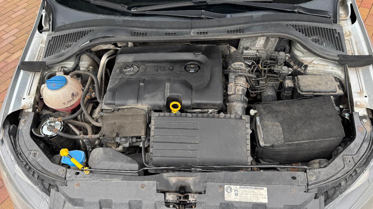 Skoda Fabia - фото 10